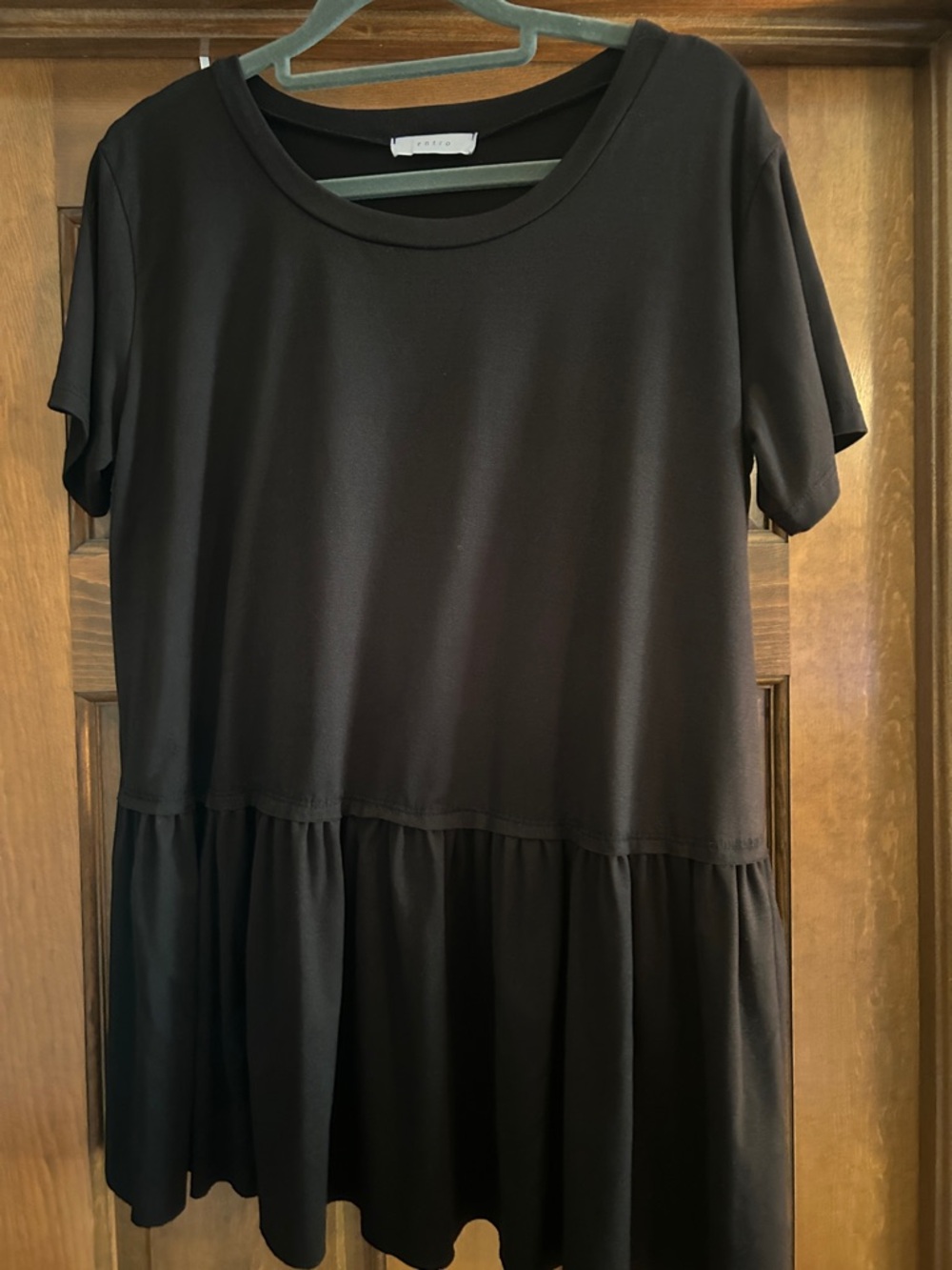 Black Peplum Short-Sleeve Top - Casual Women’s Tee